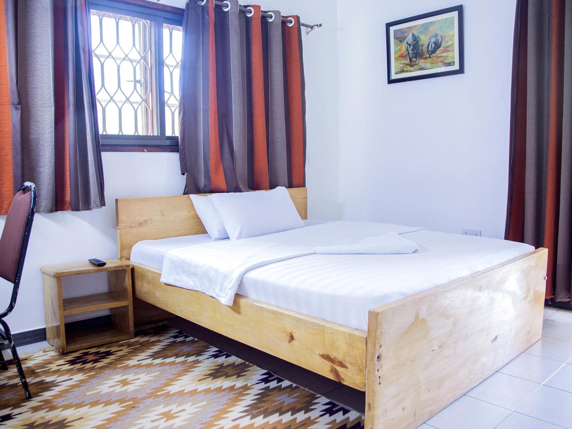 Explorers Hub Kampala Eksteriør bilde