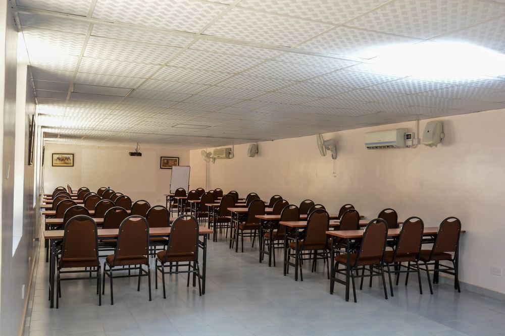 Explorers Hub Kampala Eksteriør bilde